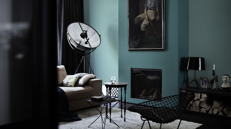 Wnętrze w stylu art deco Meble we wnętrzach w stylu art deco charakteryzują się zazwyczaj jednolitą kolorystyką