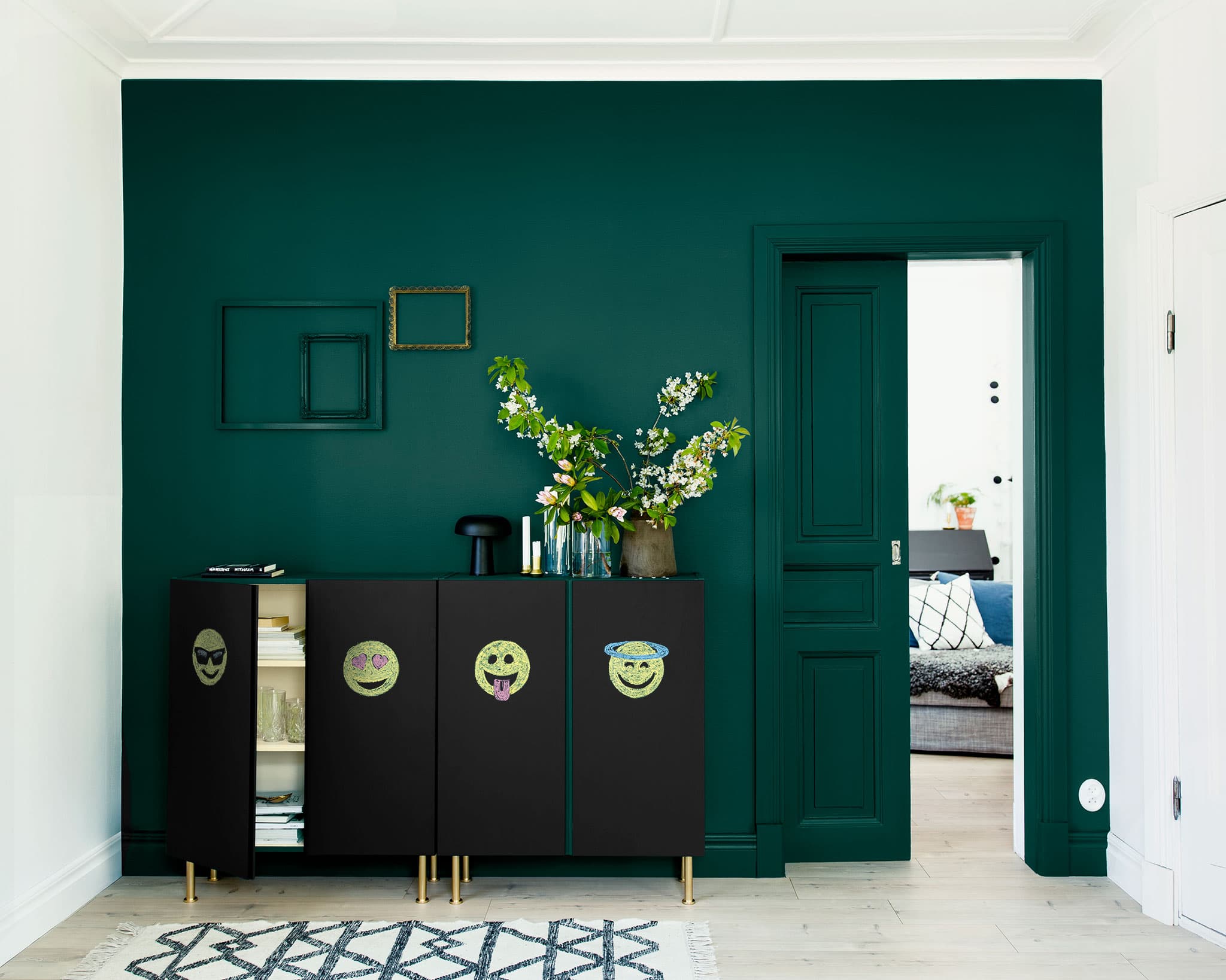 Dulux farba tablicowa - szafki