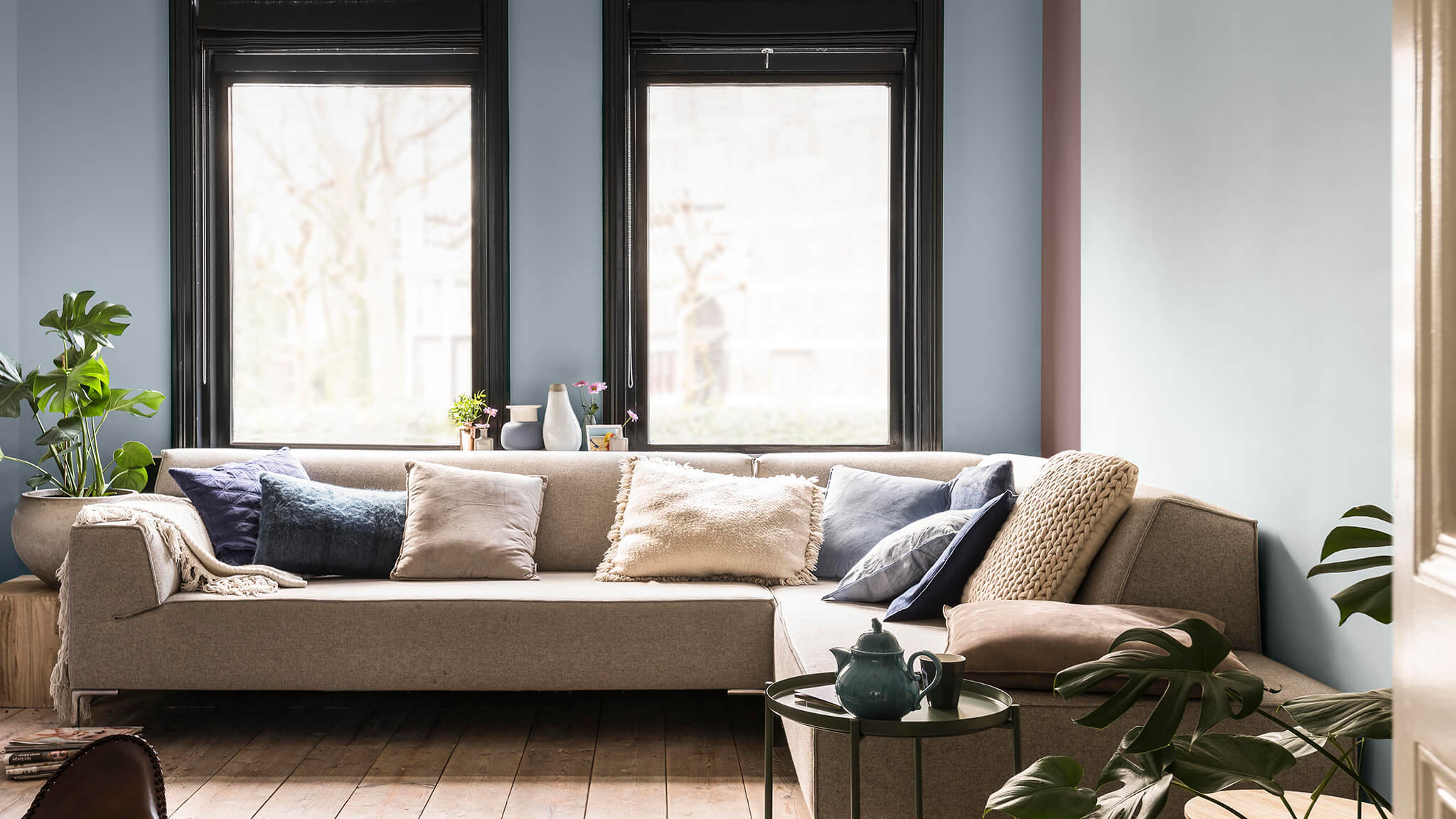 Dulux - Jak przemalować kolory z ciemnych na jasne